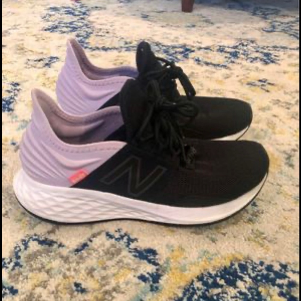 New Balance Roav Women’s size 9